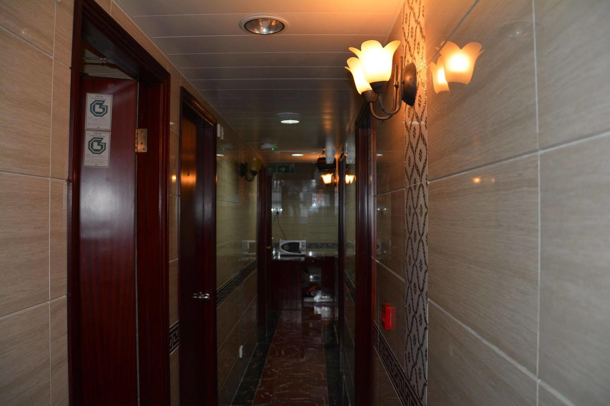 Everest Base Camp Hostel Hong Kong Exterior foto